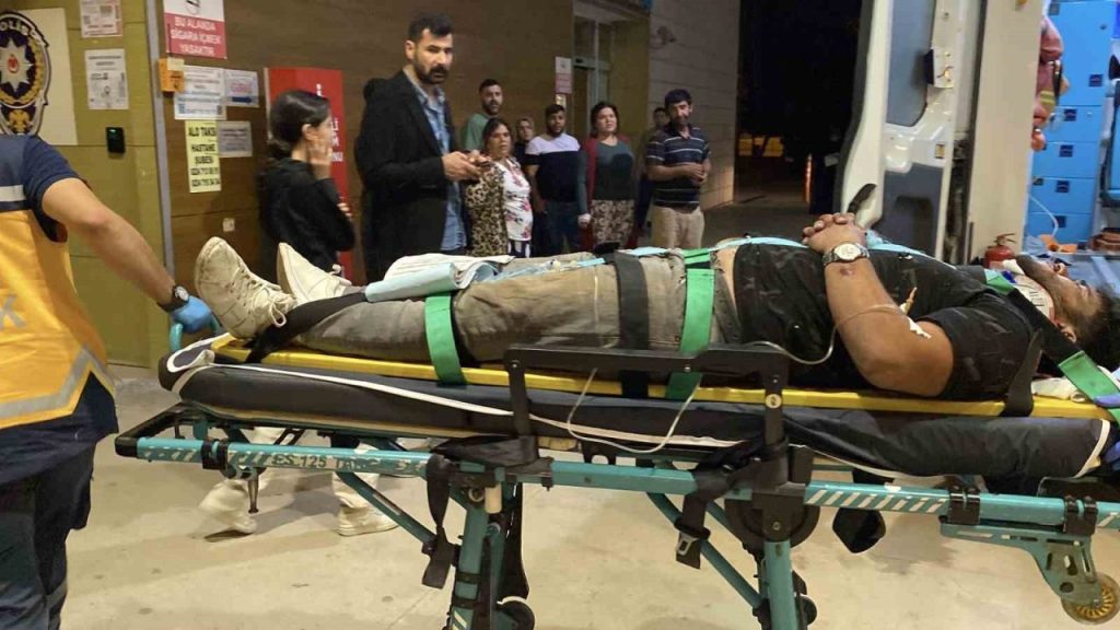 kontrolden cikan arac ucuruma yuvarlandi 3 yarali 2fa5f9aa881e |