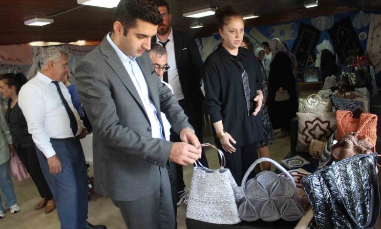 manyas halk egitim merkezinden yil sonu sergisi 01b13d0ecf5e |