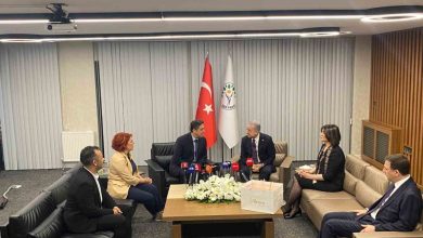 mhp dem parti ile bayramlasti a407d35389ed |
