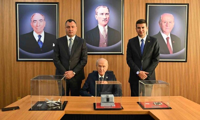 mhp lideri bahceli ulku ocaklarini ziyaret etti 64c8c35bc6c4 |