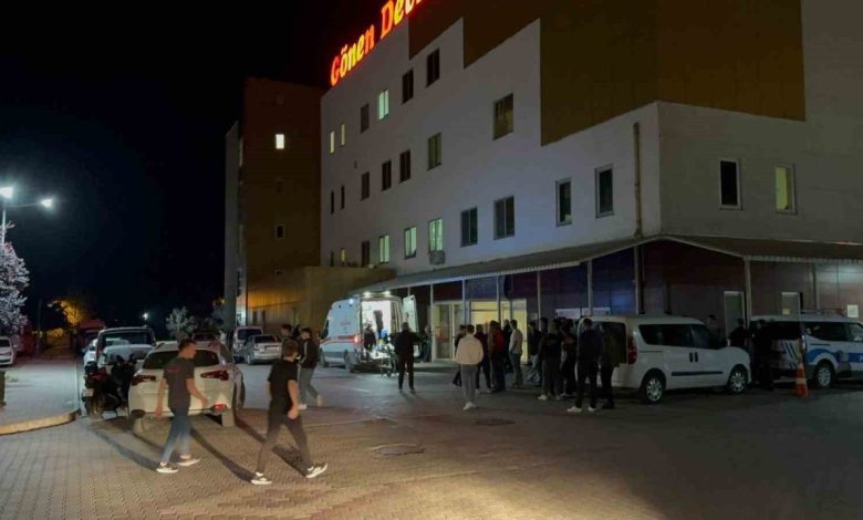 Motosikletli çocuklar çarpıştı: 1 ölü, 1 ağır yaralı 1 motosikletli cocuklar carpisti 1 olu 1 agir yarali f2d56a90d063 |