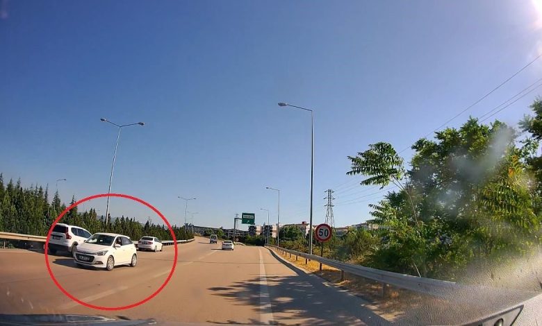 otobanda ters seritte ilerlemeye basladi tehlikeli anlar kamerada ff2933cbd4f2 |