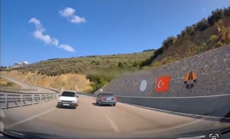 Otobanda ters yönde son sürat böyle ilerledi... Kazanın teğet geçtiği anlar kamerada 1 otobanda ters yonde son surat boyle ilerledi kazanin teget gectigi anlar kamerada 8e78c3a9a2a0 |