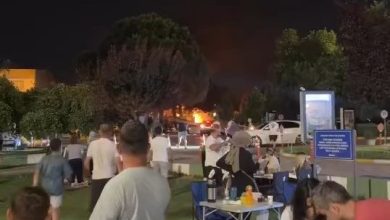 ozdilek parkta yukselen alevler serinlemek icin gelenlerin tadini kacirdi 17b280333a3d |
