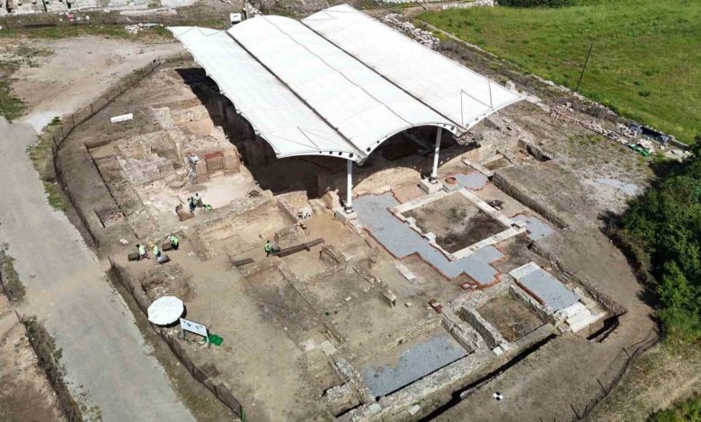 parion antik kentindeki kazi calismalari roma hamaminda basladi 990ca967d255 |