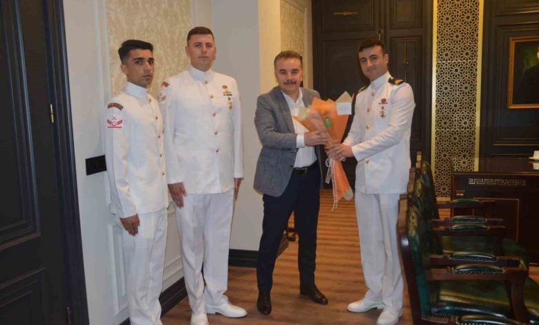 sahil guvenlik komutanligindan kaymakam odabasa kutlama ziyareti 4b098bbe405f |