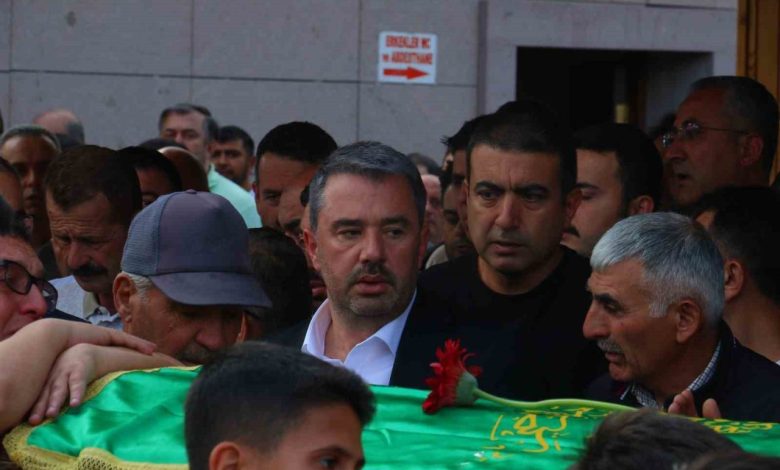 Salda Gölü’nde boğulan baba-oğul Ankara’da defnedildi 1 salda golunde bogulan baba ogul ankarada defnedildi 8de3450af7b7 |