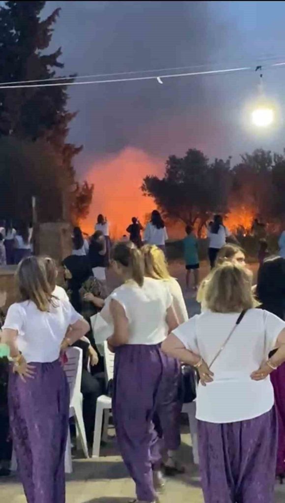 salvar gecesi zehir olduhavai fisekler koyu yakiyordu e3f4a13b7c39 |