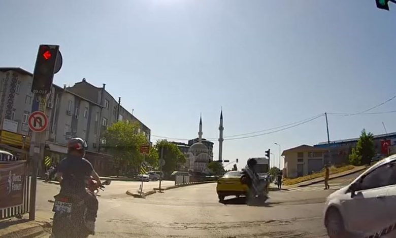 sislide taksi ile carpisan motosiklet surucusu yaralandi e2e063c12506 |