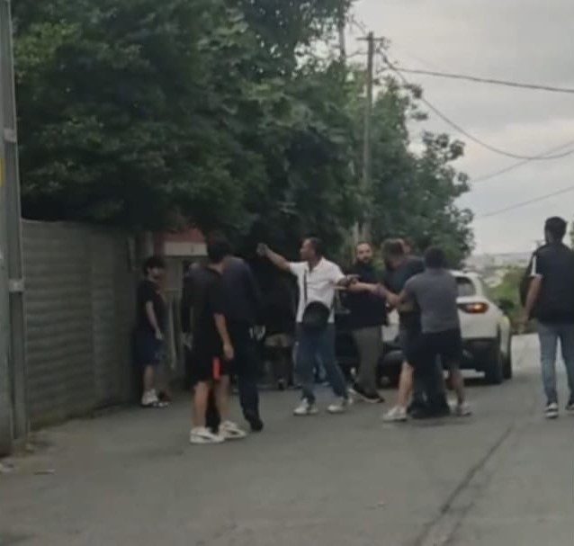 sultangazide kimlik kontrolune direnen alkollu supheli kadin polise saldirdi be8d2b198e44 |