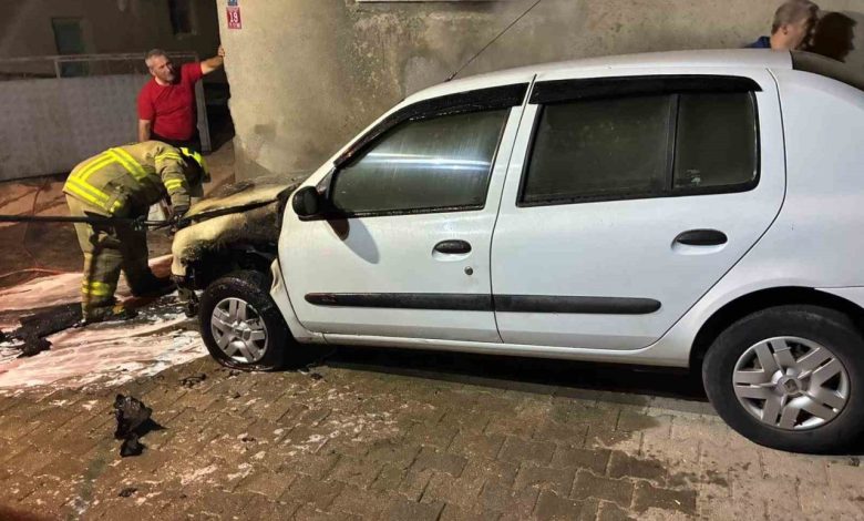 Susurluk’ta araç yangını 1 susurlukta arac yangini 540b37723a4d |