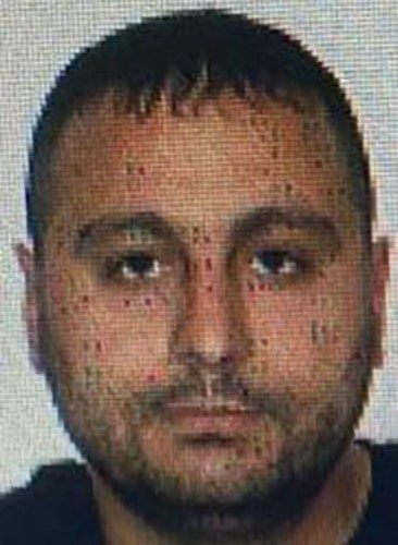 tanimadigi adami 7 yerinden bicaklayarak olduren sanik tek agirlastirilmis muebbet hapis cezasina carptirildi 3cb4be9da8bf |