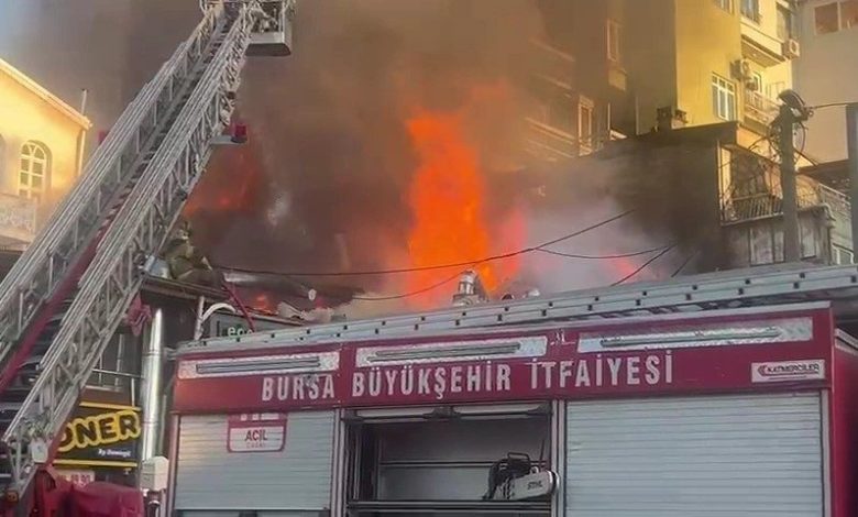 Tarihi semtte çıkan yangın söndürüldü: 5 iş yeri zarar gördü 1 tarihi semtte cikan yangin sonduruldu 5 is yeri zarar gordu 775c8c6cb07f |