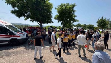 ters donen aracta sikisan surucuyu itfaiye kurtardi 0aa0d4256cfe |