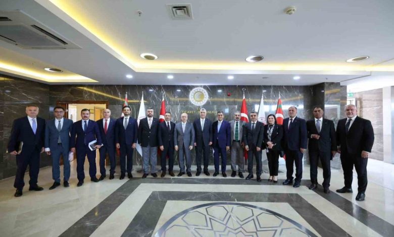 Ticaret Bakanı Bolat, Uluslararası Nakliyeciler Derneği üyeleriyle bir araya geldi 1 ticaret bakani bolat uluslararasi nakliyeciler dernegi uyeleriyle bir araya geldi 70cd60c1b9b5 |