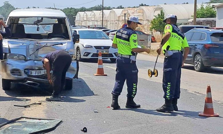 Trafik kazası: 1 yaralı 1 trafik kazasi 1 yarali 2e0327e31435 |