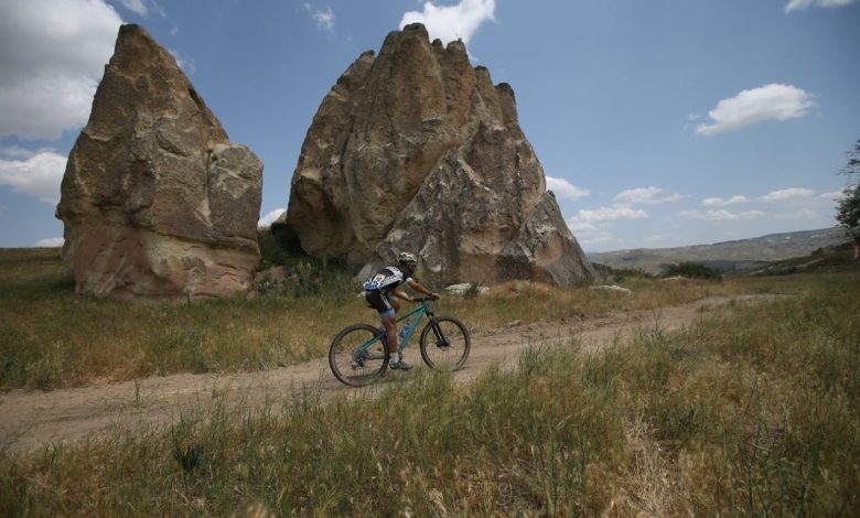 turkiyenin ilk elektrikli bisiklet yarisi kapadokyada kosuldu a049e5ad7357 |