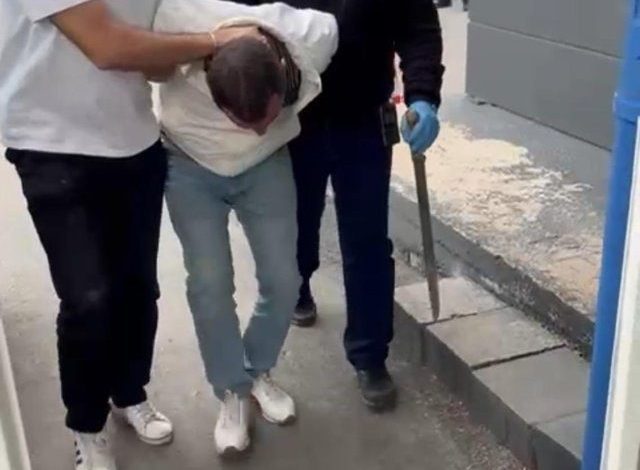 yol verme kavgasinda doner bicagi cikaran sahis yakalandi 6f2b692473cd |