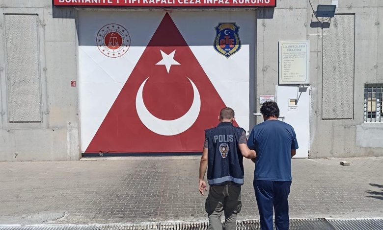 24 yil 8 ay hapis cezasi ile aranan sahis burhaniyede yakalandi 8b2612e1e397 |