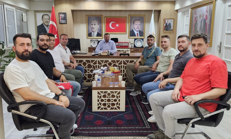 AK Parti İl Başkanı Mehmet Aydemir: “İşçilerimizin Talepleri Başımızın Tacıdır” 1 WhatsApp Gorsel 2025 07 03 saat 22.00.50 b356550c |