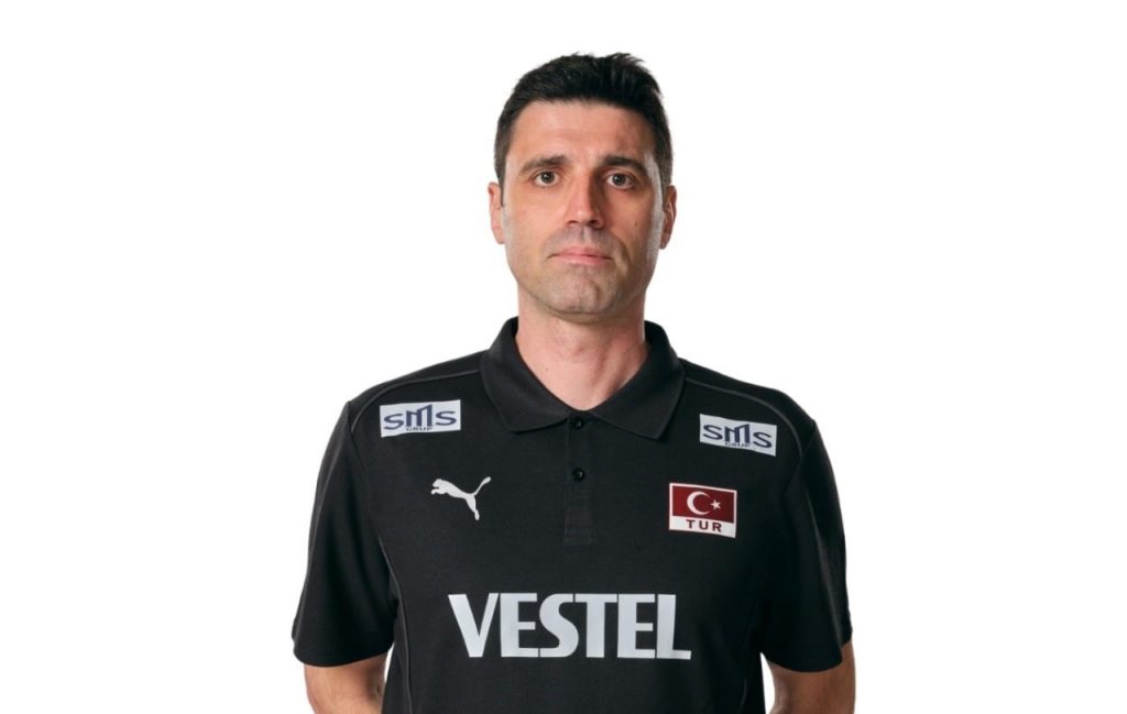 a milli erkek voleybol takiminda basantrenor umut cakir ile yollar ayrildi acbc78e29494 |