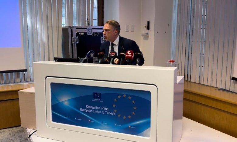 AB Delegasyonu Başkanı Büyükelçi Ossowski: "Vize serbestisi için yazdan sonra teknik görüşmeleri başlatmak istiyoruz" 1 ab delegasyonu baskani buyukelci ossowski vize serbestisi icin yazdan sonra teknik gorusmeleri baslatmak istiyoruz 36549da7b632 |