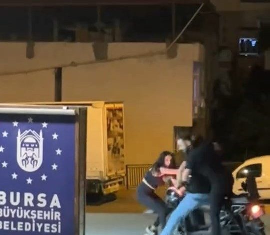 alkollu kiz ortaligi birbirine katti 28ffa694f7c1 |