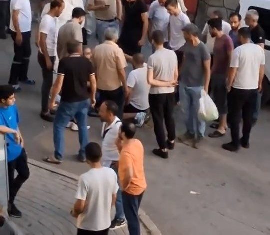 amca ile yegeninin kavgasi kanli bitti 14a5dc8d0404 |