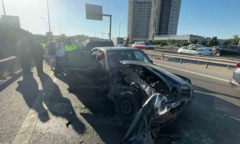 anadolu otoyolunda bariyerlere carpan otomobile arkadan gelen arac carpti 4 yarali 23cb03061f17 |