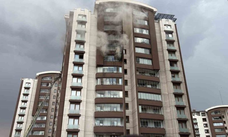 Ankara’da 14 katlı binada çıkan yangında mahsur kalan 2 kişi kurtarıldı 1 ankarada 14 katli binada cikan yanginda mahsur kalan 2 kisi kurtarildi 2c78d2285f3f |