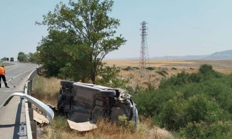 ankarada otomobil bariyerlere carpti 5 yarali f98a4f7fcf17 |