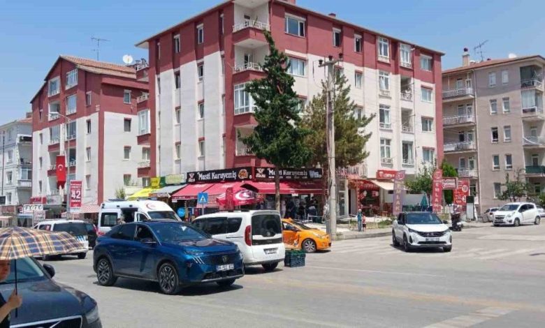 ankarada taksi ile otomobil carpisti 1 yarali c811eec088e9 |