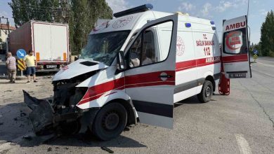 ankarada tir ile ambulans carpisti 5 yarali ef4d6e113fd8 |