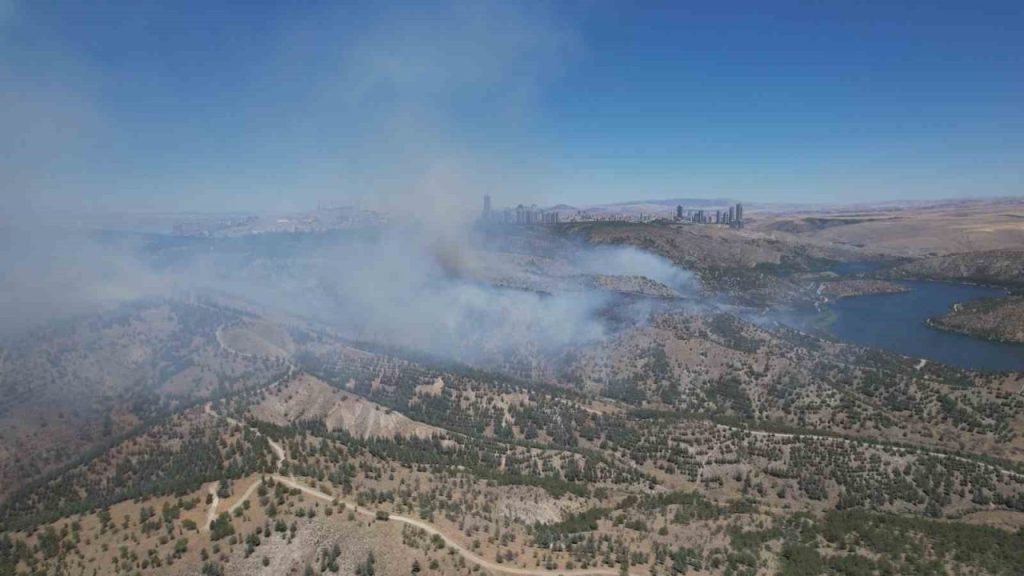 ankaradaki orman yangini dron ile goruntulendi 4fb1bc7ca195 |