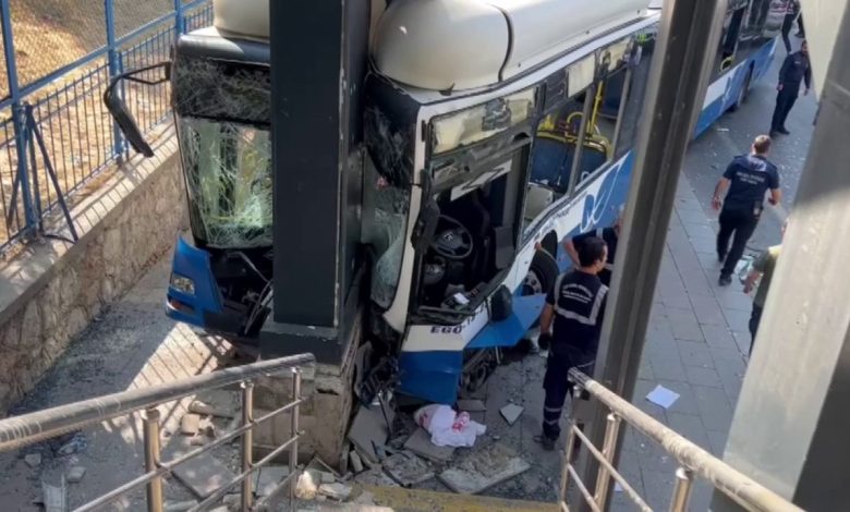 ankaranin kecioren ilcesinde bir ego otobusu kaza yapti kazada cok sayida yarali oldugu belirtildi 0aef32cfc611 |