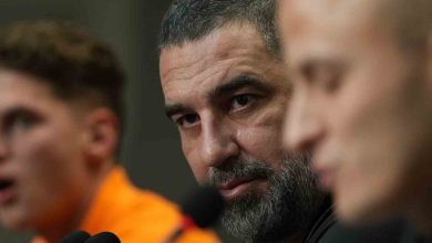 arda turan karsimizda besiktas var buna saygi duymazsak basimiza is aliriz 93c19b03ed46 |