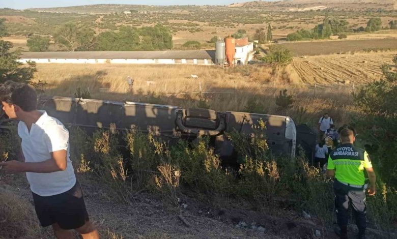 balikesirde yolcu otobusu devrildi 1i agir 27 yarali 8ffc55c44117 |