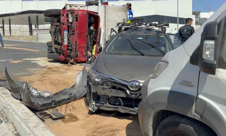 Başakşehir’de 10 aracın karıştığı zincirleme kaza: 3 yaralı 1 basaksehirde 10 aracin karistigi zincirleme kaza 3 yarali e78d26a28bc5 |