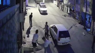 basaksehirde tasli sopali kavga o anlar kamerada 550d3a8a1fd7 |