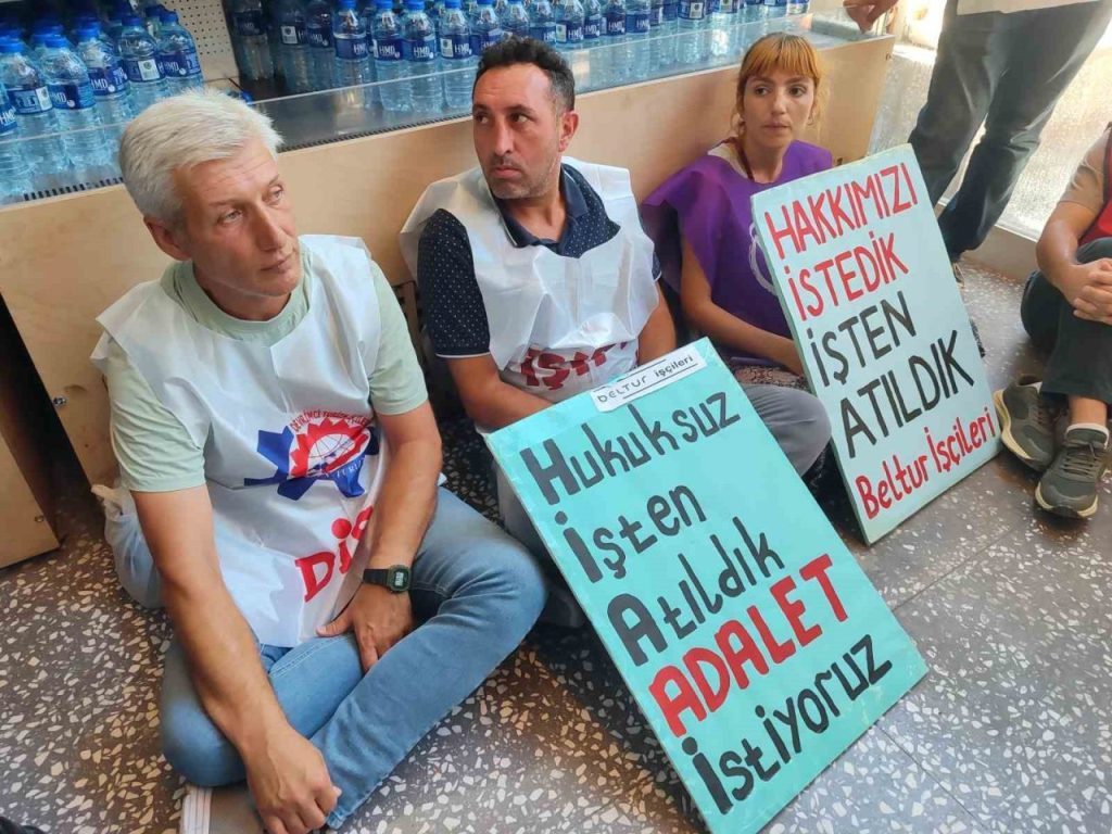 belturdan atilan 3 isci eylem yapti da128c1b5eb2 |