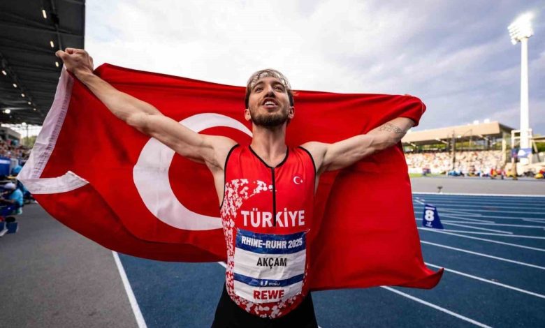 Berke Akçam’dan altın madalya 1 berke akcamdan altin madalya 8ae4e49c30bf |