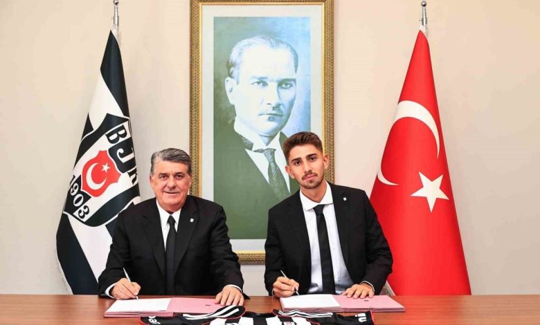 besiktas gelisimini besiktas futbol akademisinde tamamlayan genc futbolcumuz demir ege tiknazin sozlesmesi 2027 2028 sezonu sonuna kadar uzatilmistir 268e8af4fd59 |