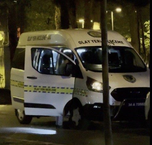 beylikduzunde bir adam husumetlileri tarafindan silahli saldiriya ugradi 7192c4a2ea88 |