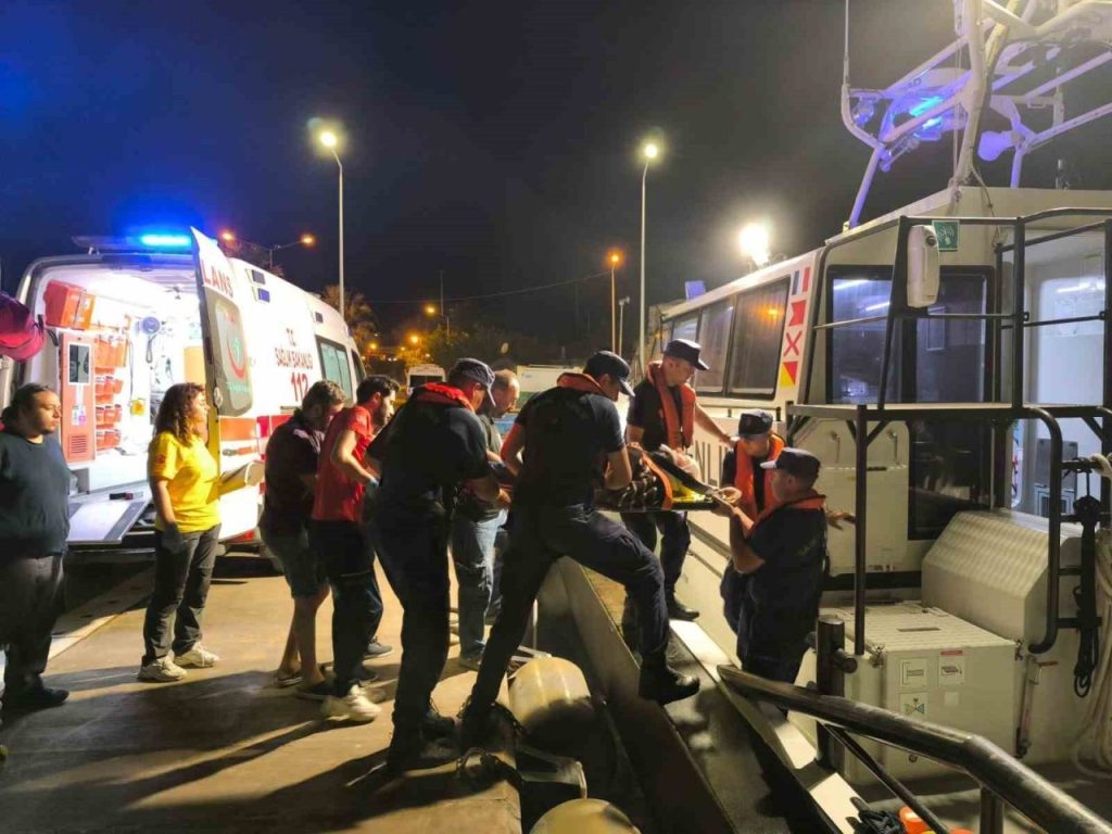 bozcaadada rahatsizlanan vatandas tahliye edildi d91da9df503d |