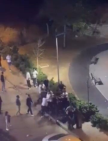 Bursa’da asker eğlencesinde silahlar konuştu 1 bursada asker eglencesinde silahlar konustu 459d553818dc |