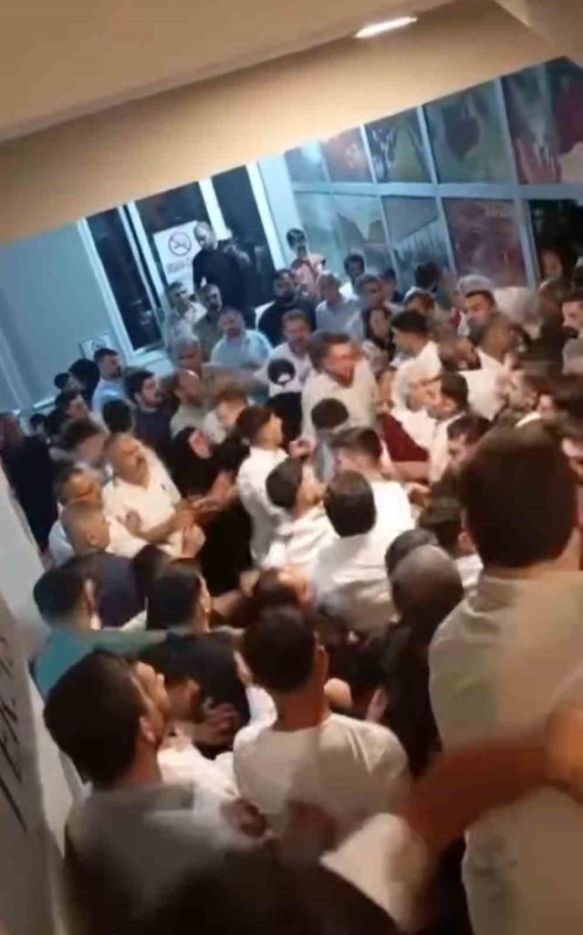 bursada dugun kbusa dondu taraflar birbirine girdi 320c640ec5fc |