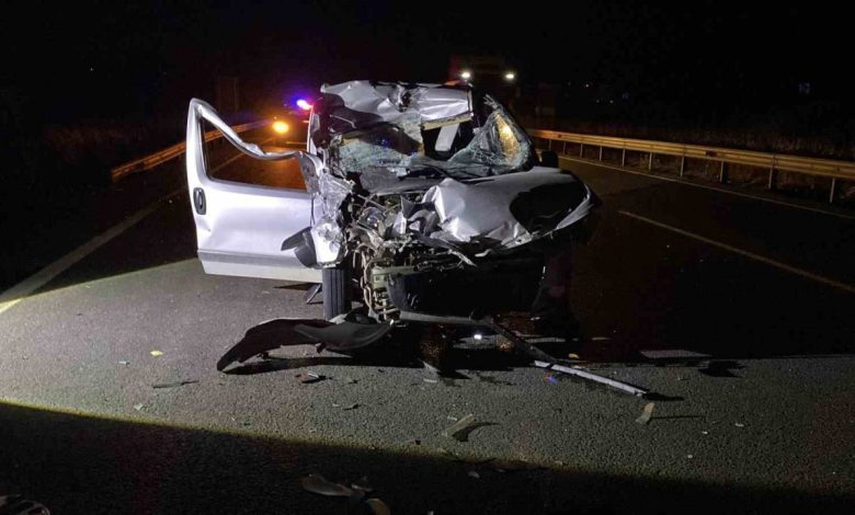 bursada kontrolden cikan arac tira carpti 1 agir yarali 80df28e5b72f |