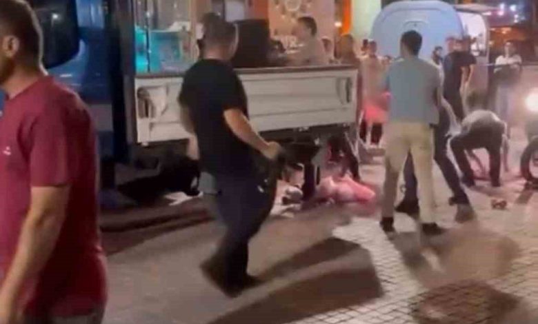 bursada seyyar saticilar ile zabita arasinda gerginlik 43e6d5332edd |