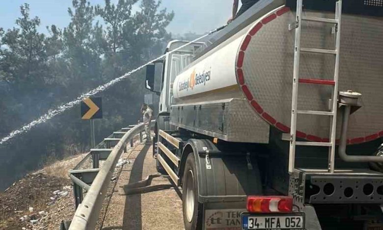 Bursa’daki orman yangınlarıyla mücadeleye Sultanbeyli Belediyesi’nden destek 1 bursadaki orman yanginlariyla mucadeleye sultanbeyli belediyesinden destek 32304857e479 |