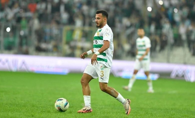 Bursaspor’da Furkan Özyapı ve Abdullah Tazgel ile yollar ayrıldı 1 bursasporda furkan ozyapi ve abdullah tazgel ile yollar ayrildi b88bac3977b1 |